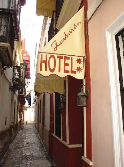 هستال زورباران