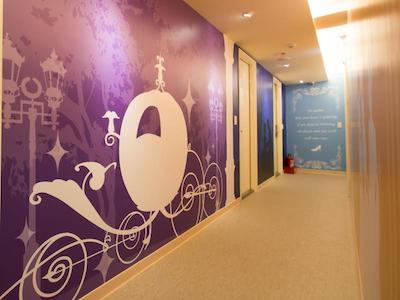 مروینگ هتل فیری تال