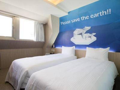 مروینگ هتل فیری تال