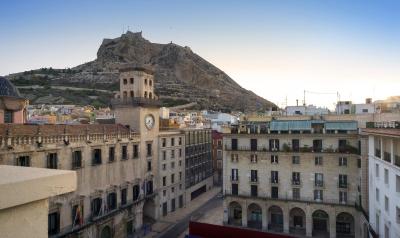 هتل اورستارز مدیترانیا پلازا