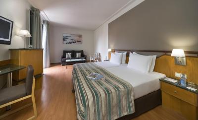 هتل اورستارز مدیترانیا پلازا