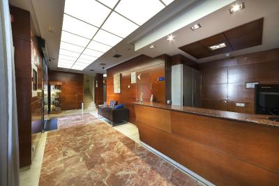 هتل اورستارز مدیترانیا پلازا