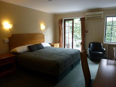 سیتی سویتز تاورانگا