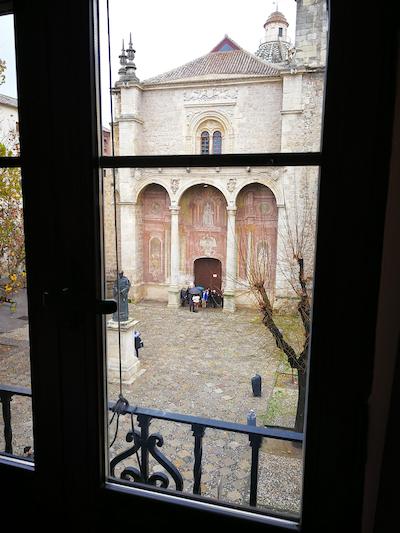 کاسا منتالبن اپارتامنتز