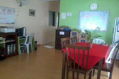 تراولرز پلانت هستل