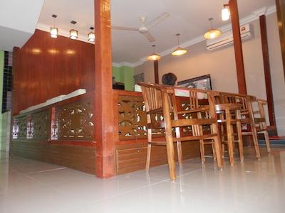 تراولرز پلانت هستل