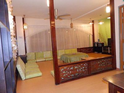 تراولرز پلانت هستل