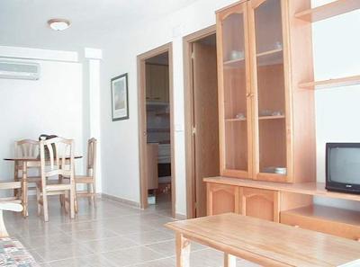 لاریمار رنتالمار فامیلیز اُنلی