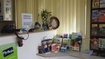 کرنیشن کورت متل