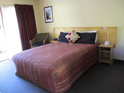 آلهامبرا اُاکز متر لج