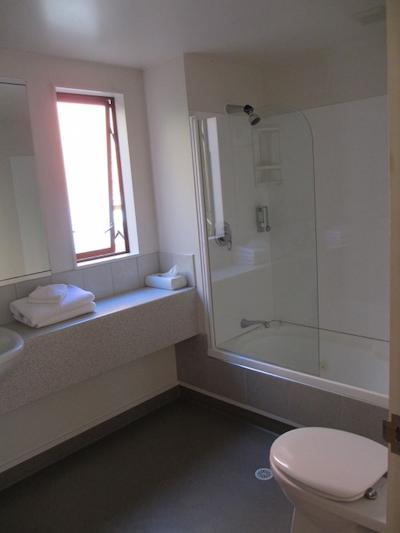 آلهامبرا اُاکز متر لج