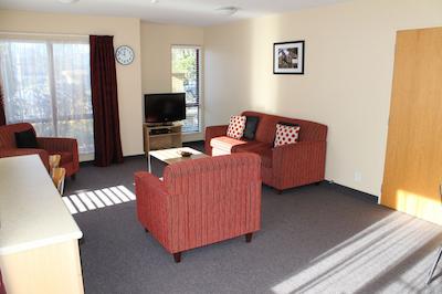 آلهامبرا اُاکز متر لج