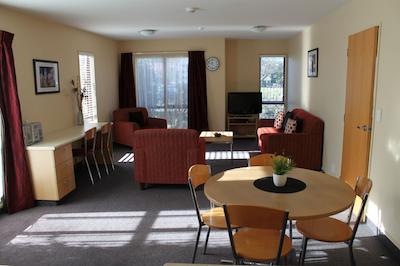 آلهامبرا اُاکز متر لج