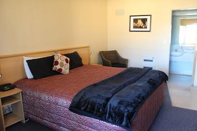 آلهامبرا اُاکز متر لج