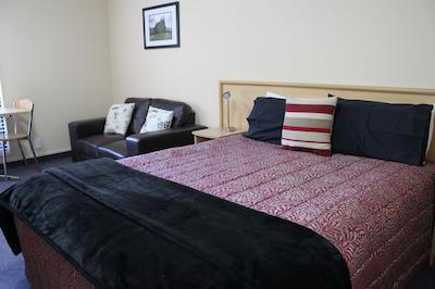 آلهامبرا اُاکز متر لج