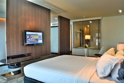 ای-وان بوتیک هتل