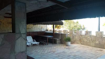 کاستلو بیچ هتل