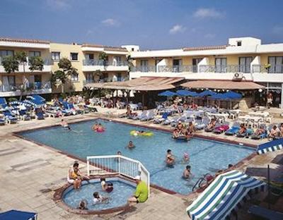 اوابل ناپا هتل اپارتمنتز