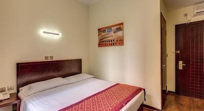 ب اند ب لئونی دی جیادا