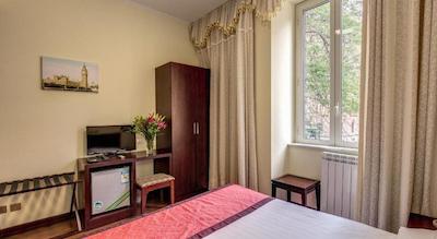 ب اند ب لئونی دی جیادا