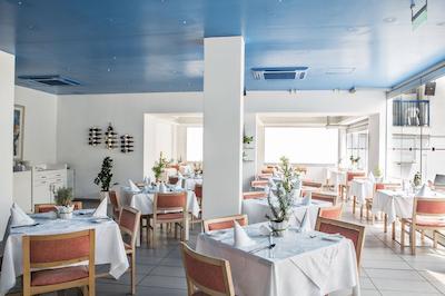 تسُکز هلید هتل اپارتمنتز