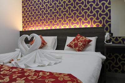 سیناتور هتل ات بانگسار اسود