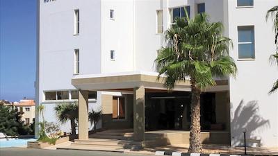 پلیکارپیا هتل