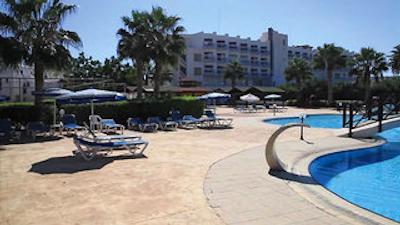 پلیکارپیا هتل