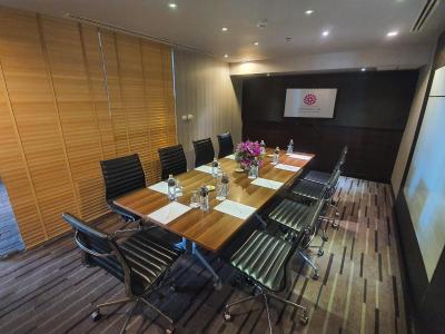 بست وسترن پرمیر آمارانت سووارنابومی ایرپورت