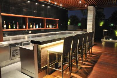 بست وسترن پرمیر آمارانت سووارنابومی ایرپورت