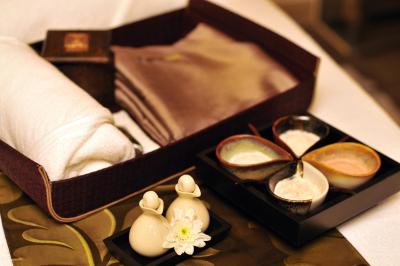 بست وسترن پرمیر آمارانت سووارنابومی ایرپورت