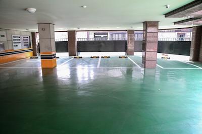 هیل است هتل رسیدنس