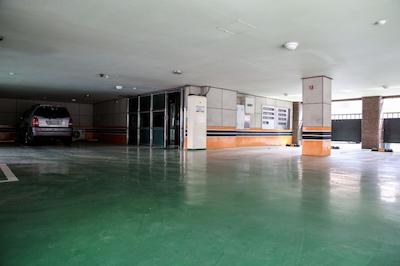 هیل است هتل رسیدنس