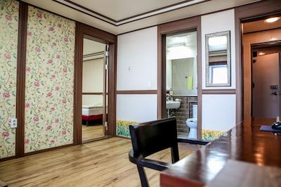 هیل است هتل رسیدنس