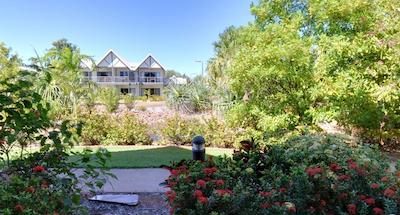 فرشواتر ایست کیمبرلی اپارتمنتز