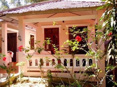 هیپ دانه ریزرت