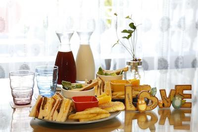 لکینگ تیتونگ ب اند ب