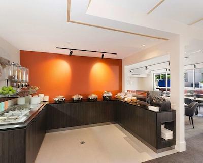 کلارین هتل تونسویل