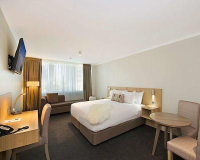 کلارین هتل تونسویل