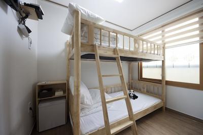 چاریم گوسدوس