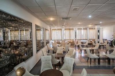 تسُکز پرتاراز بیچ هتل