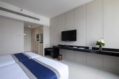 مندرین هتل منیجد بای سنتر پوینت