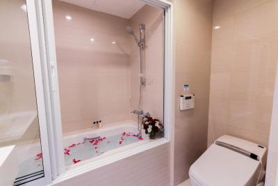 مندرین هتل منیجد بای سنتر پوینت