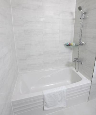 بنیکیا پرمیر هتل دنگدامون