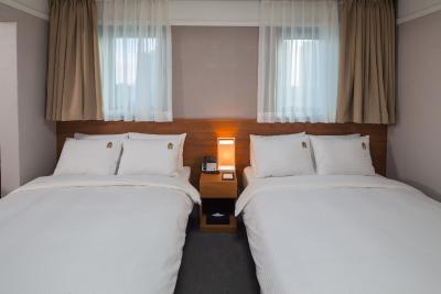 بنیکیا پرمیر هتل دنگدامون