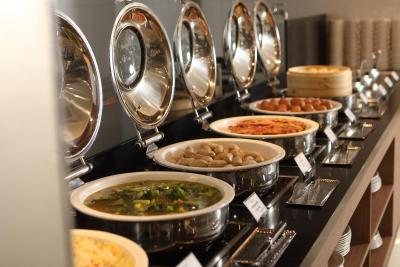 بنیکیا پرمیر هتل دنگدامون