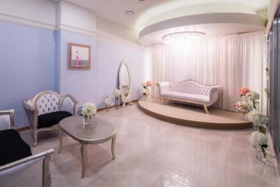 بنیکیا پرمیر هتل دنگدامون