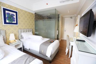 ف هتل جاکارتا