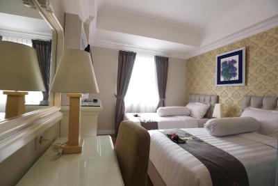 ف هتل جاکارتا