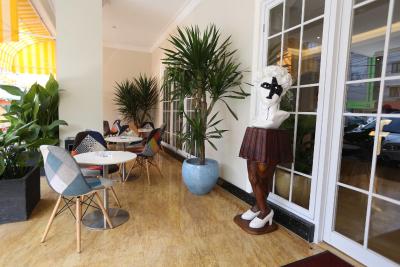 ف هتل جاکارتا